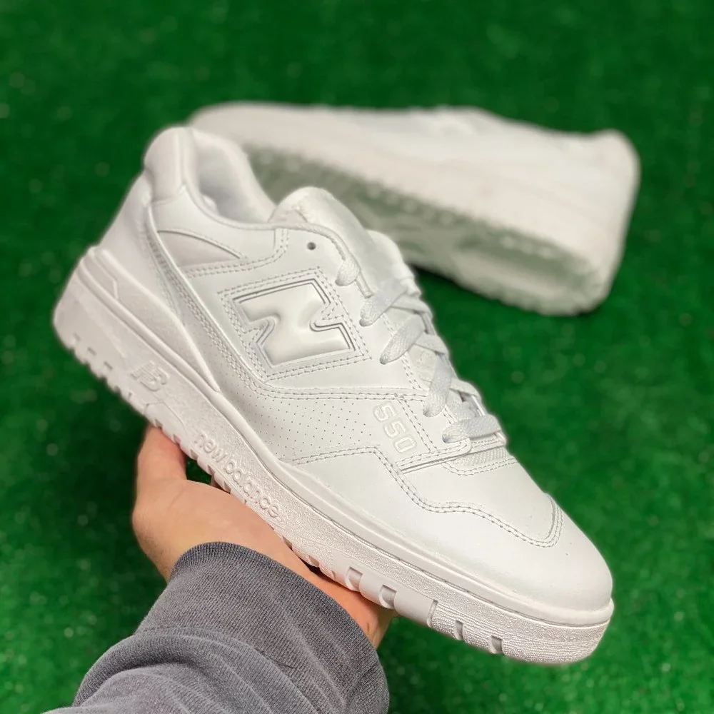 New Balance 550 Mens Triple White Leather Shoes BB550WWW BRAND NEW All Sizes - Picture 1 of 6